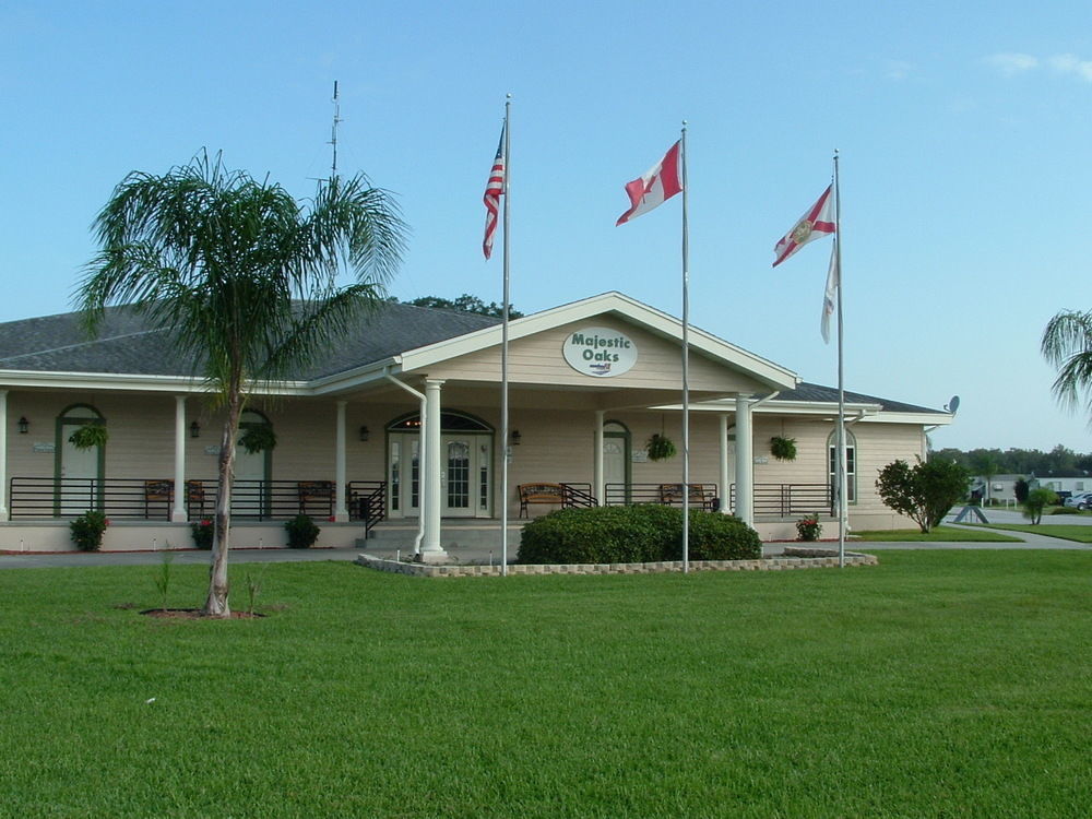 Majestic Oaks Rv Resort Zephyrhills Bagian luar foto